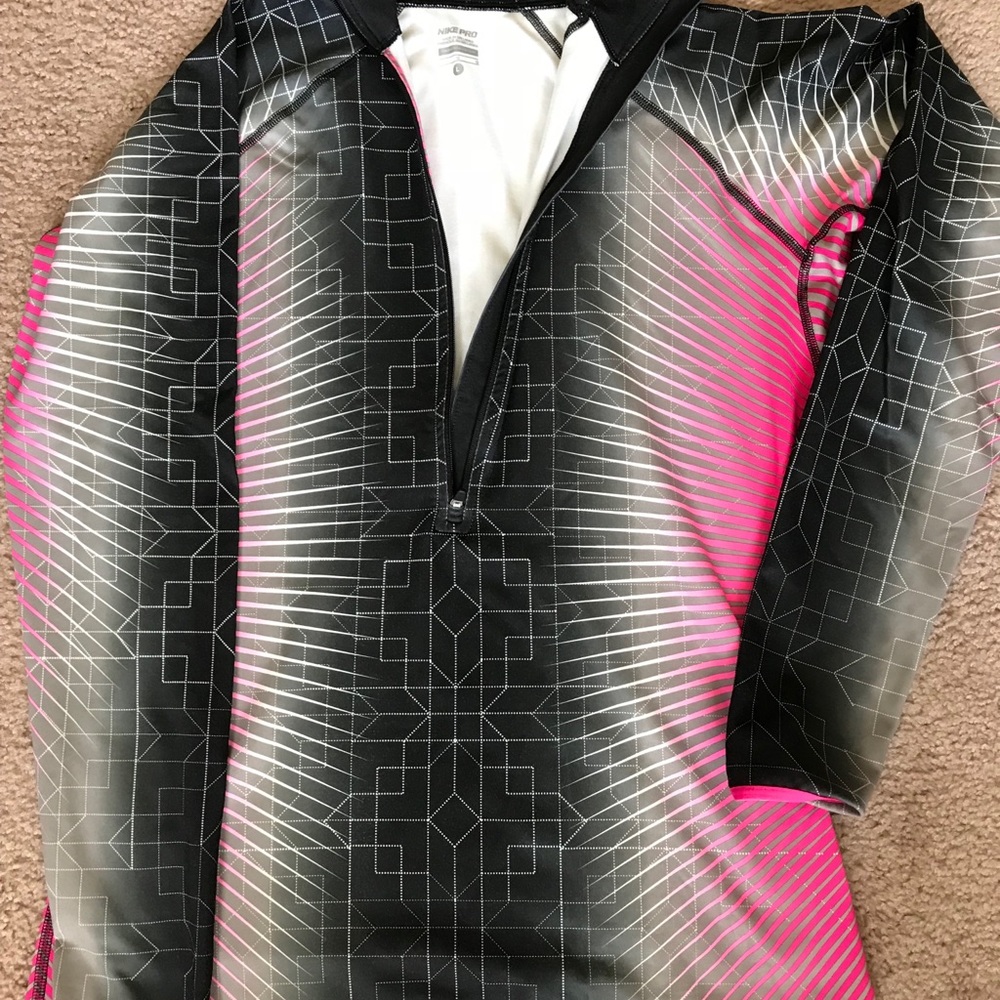 Nike dri-fit pull over